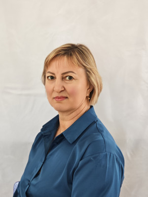 Помощник воспитателя Черная Лариса Владимировна Помощник воспитателя Черная Лариса Владимировна